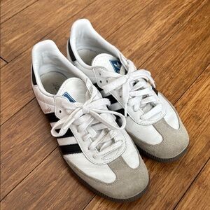 Adidas Samba White and Black Sneakers - men’s 7/ women’s size 8